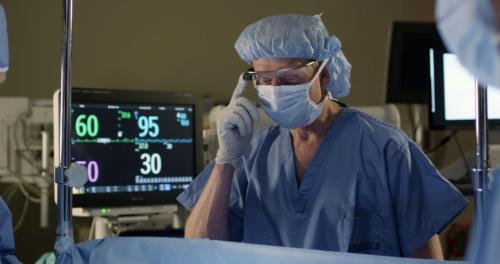 Anesthesiologist Dr Feinstein in an OR simulator lab tests viewing IntelliVue vital signs via Google Glass. Photo courtesy: Philips Healthcare